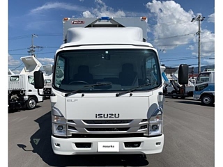 ISUZU ELF TRUCK 2022 WHITE